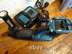 Makita DHR202 18v LXT SDS+ Rotary Hammer Drill with Battery & Charger