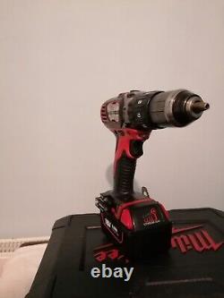 Milwaukee M18 hammer drill/driver 18v, 2 new batteries, charger, case
