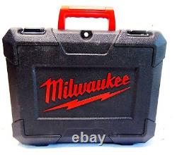 Perceuse à percussion compacte Milwaukee M18BPD 18V avec batteries 5,0 Ah et 4,0 Ah sans fil.
